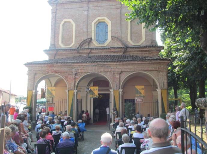 Torna puntuale, il 16 agosto, la tradizionale festa di San Rocco con la messa alla chiesetta dedicata al santo